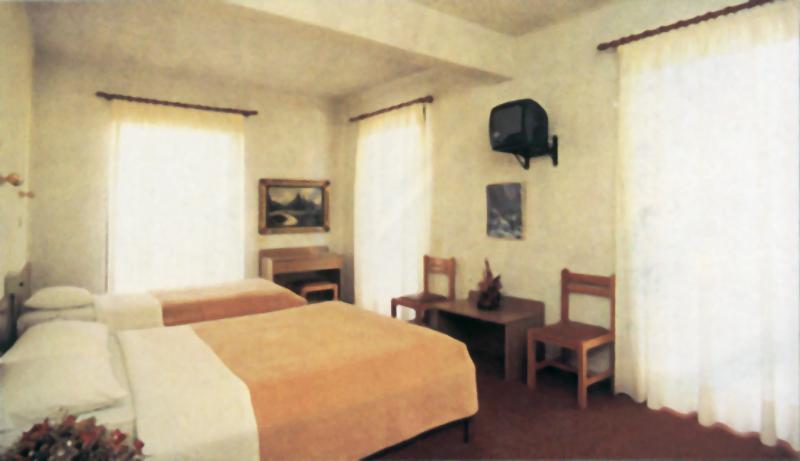 Sparta Inn Buitenkant foto